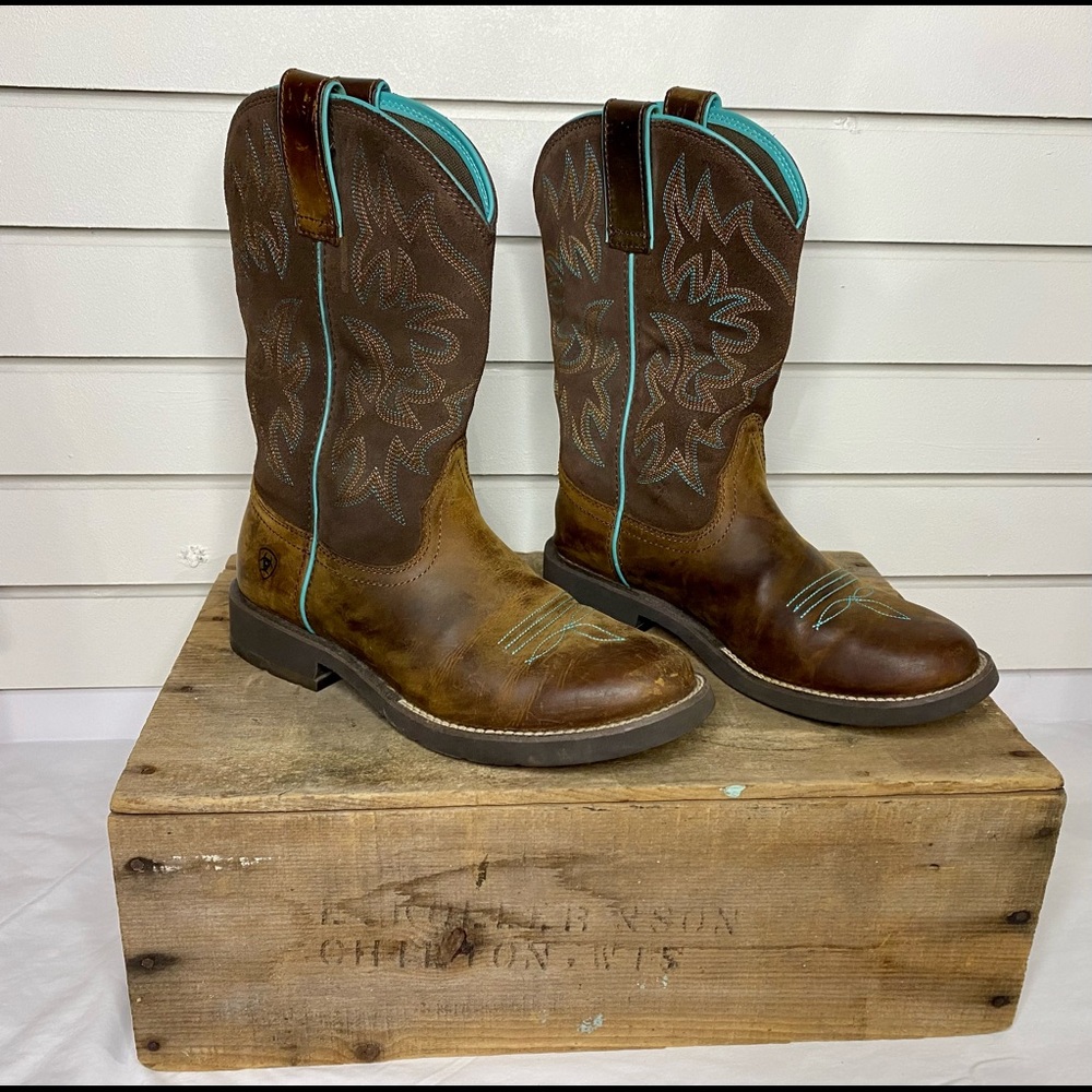 Ariat Delilah cowboy boots womens 8B distressed brown